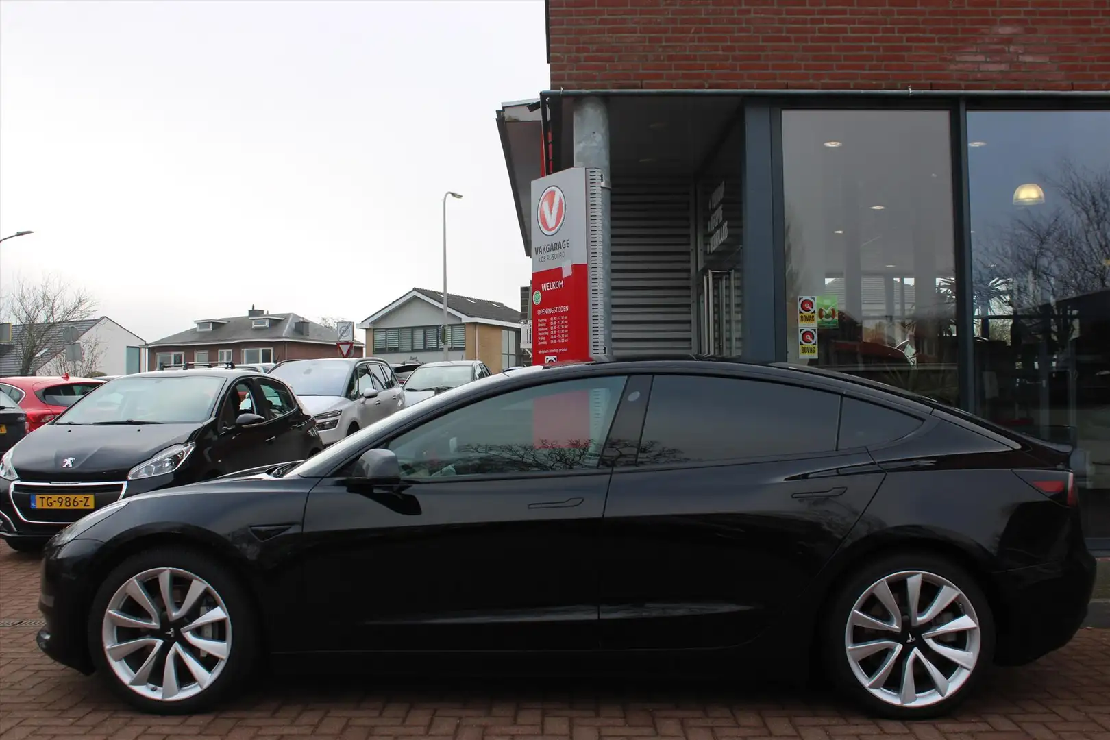 Tesla Model 3 *Echte Performance* 462PK | Auto-pilot | Orig. NL Black - 2