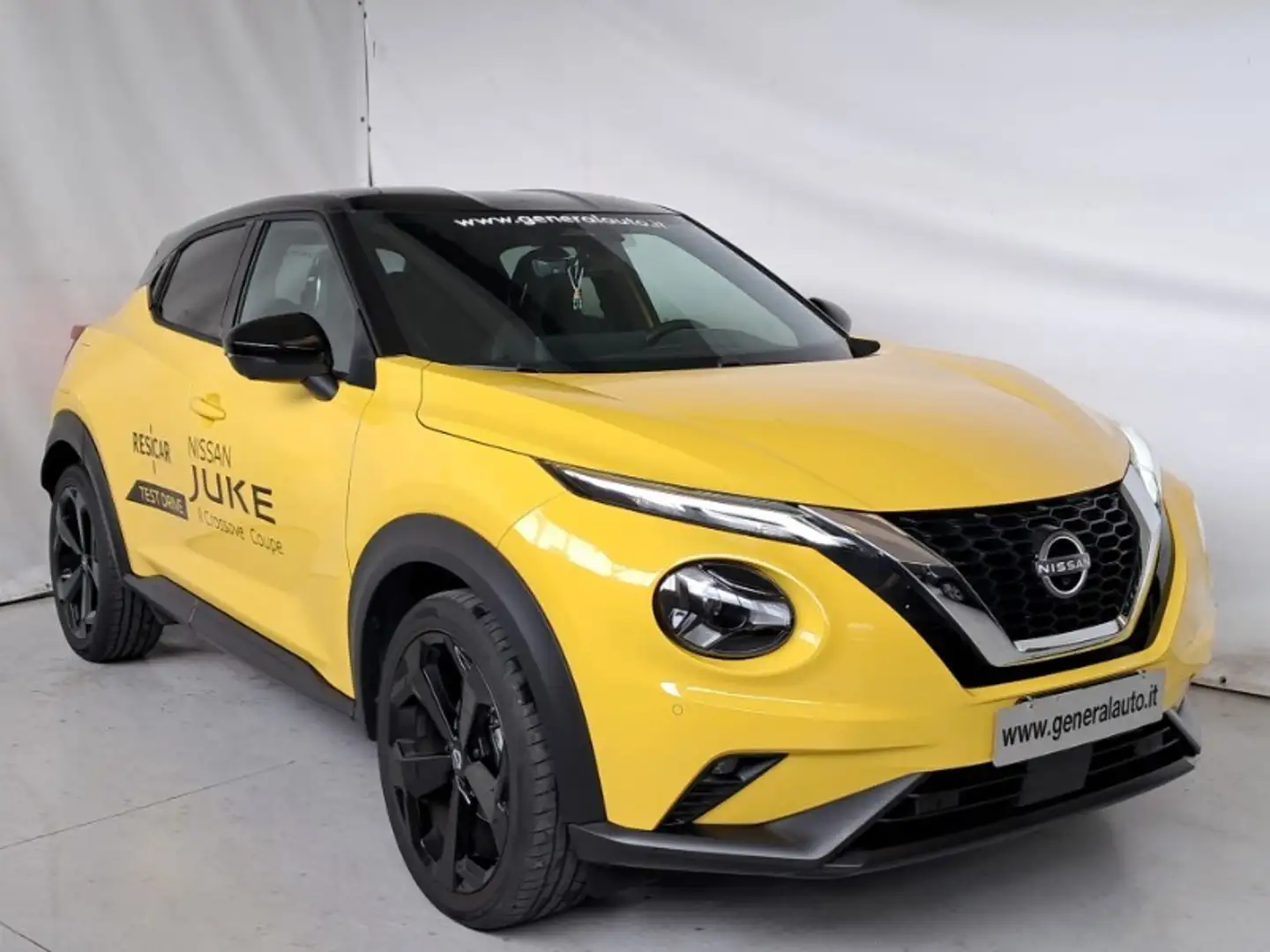 Nissan Juke 1.0 DIG-T 114 CV Tekna Giallo - 2
