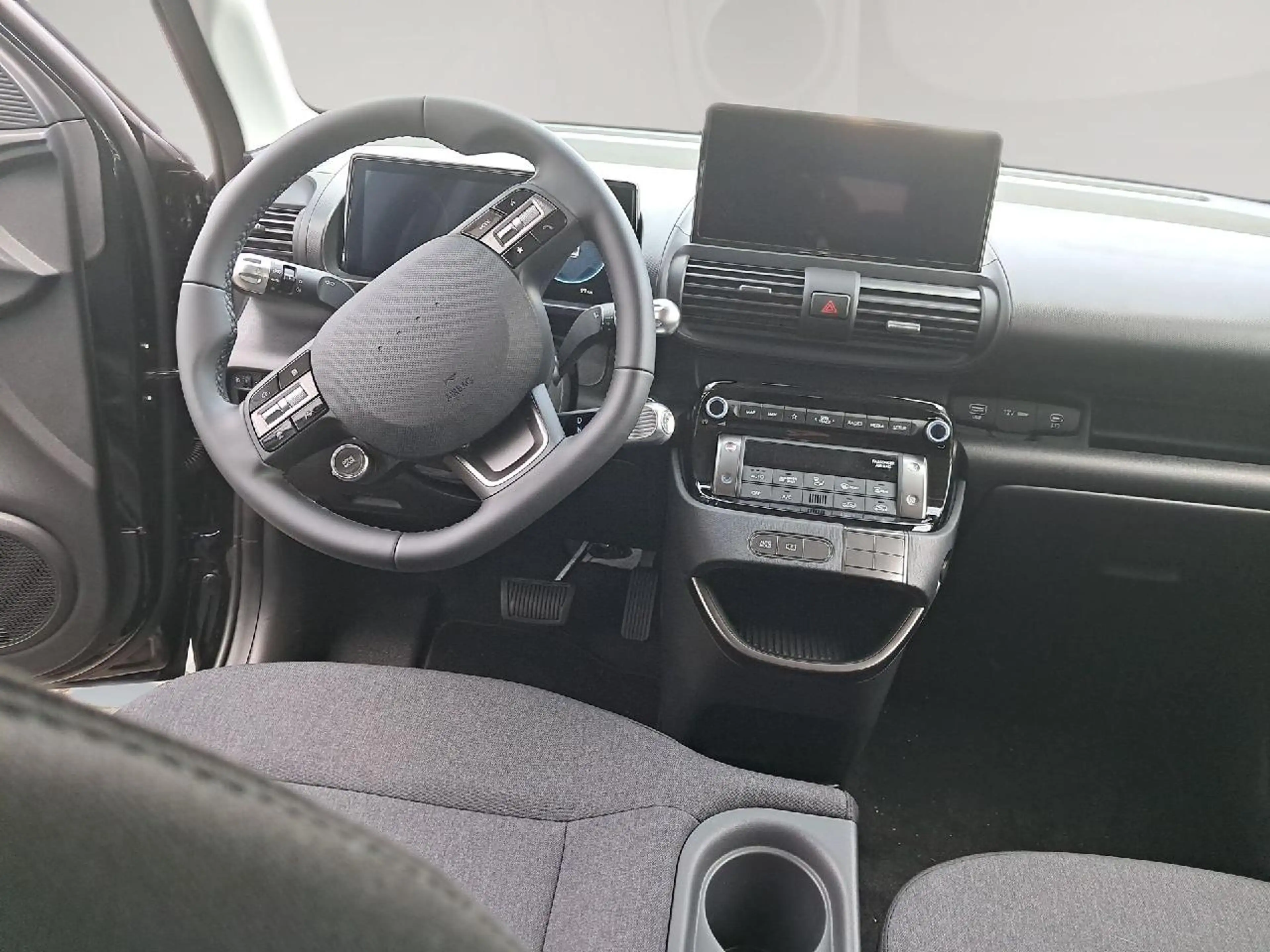 Hyundai Inster Inster Elektro 85 kW FWD Select 49 kWh-Batterie — photo 9