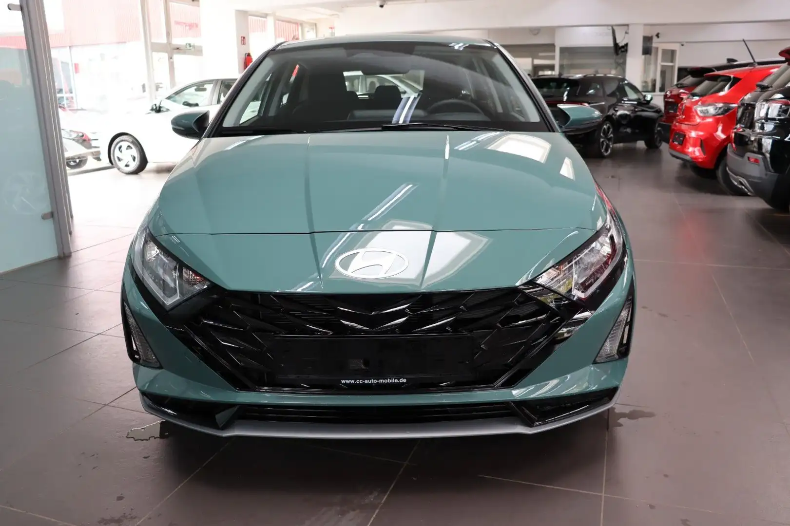 Hyundai i20 1.0 DCT Nav Rcam Carplay Temp PDC BTH AKTION zelena - 2