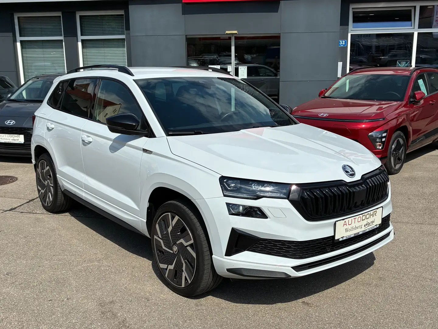 Skoda Karoq Karoq 2,0 TDI 4x4 DSG Sportline Weiß - 1