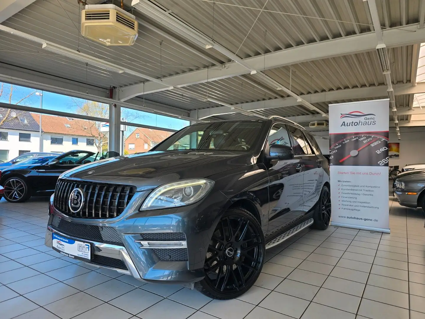 Mercedes-Benz ML 500 BlueEfficiency AMG Sportpaket Designo HK Grigio - 1