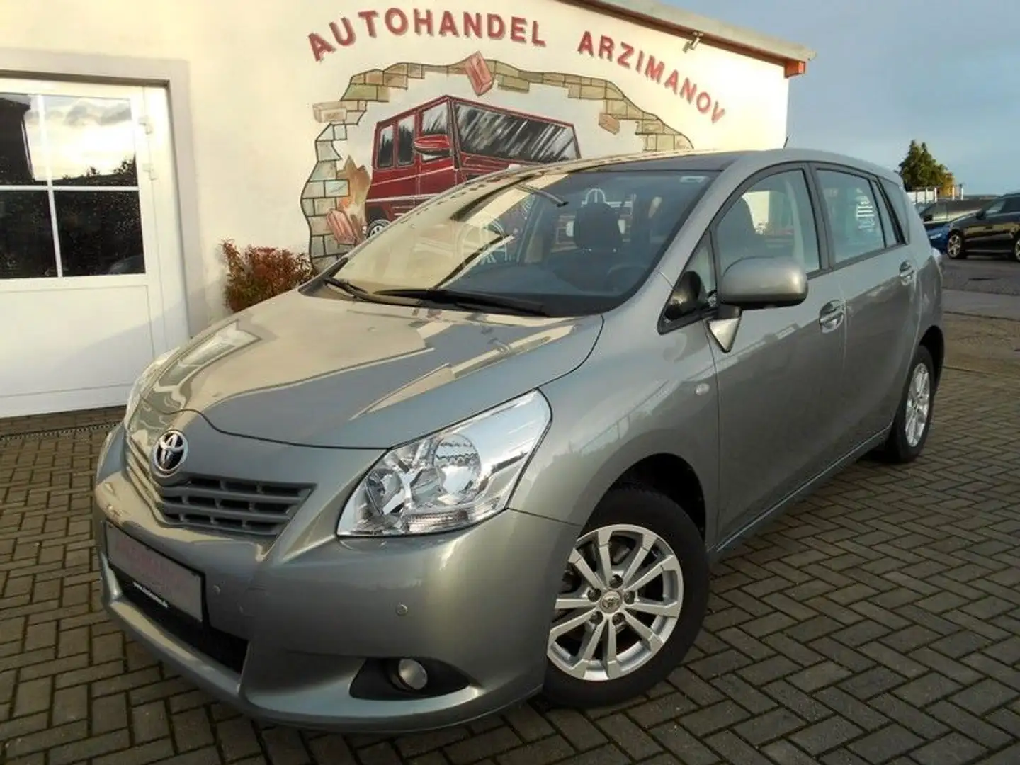 Toyota Verso 1.6 Edition KLIMA/PANORAMA/PDC Šedá - 1
