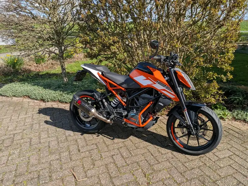 KTM 125 Duke - foto 3