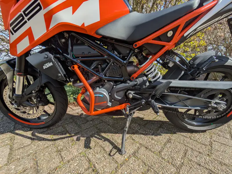KTM 125 Duke - foto 6
