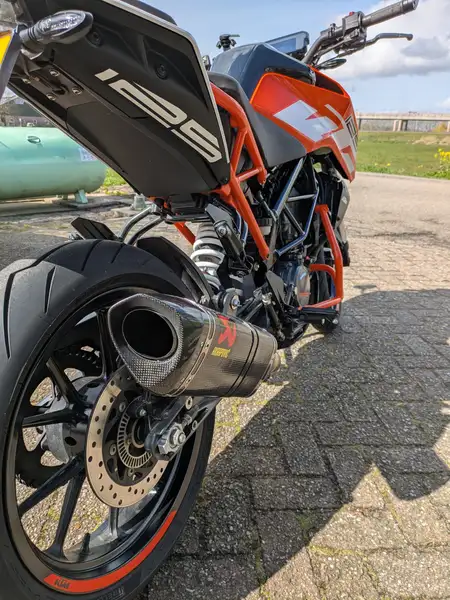 KTM 125 Duke - foto 5