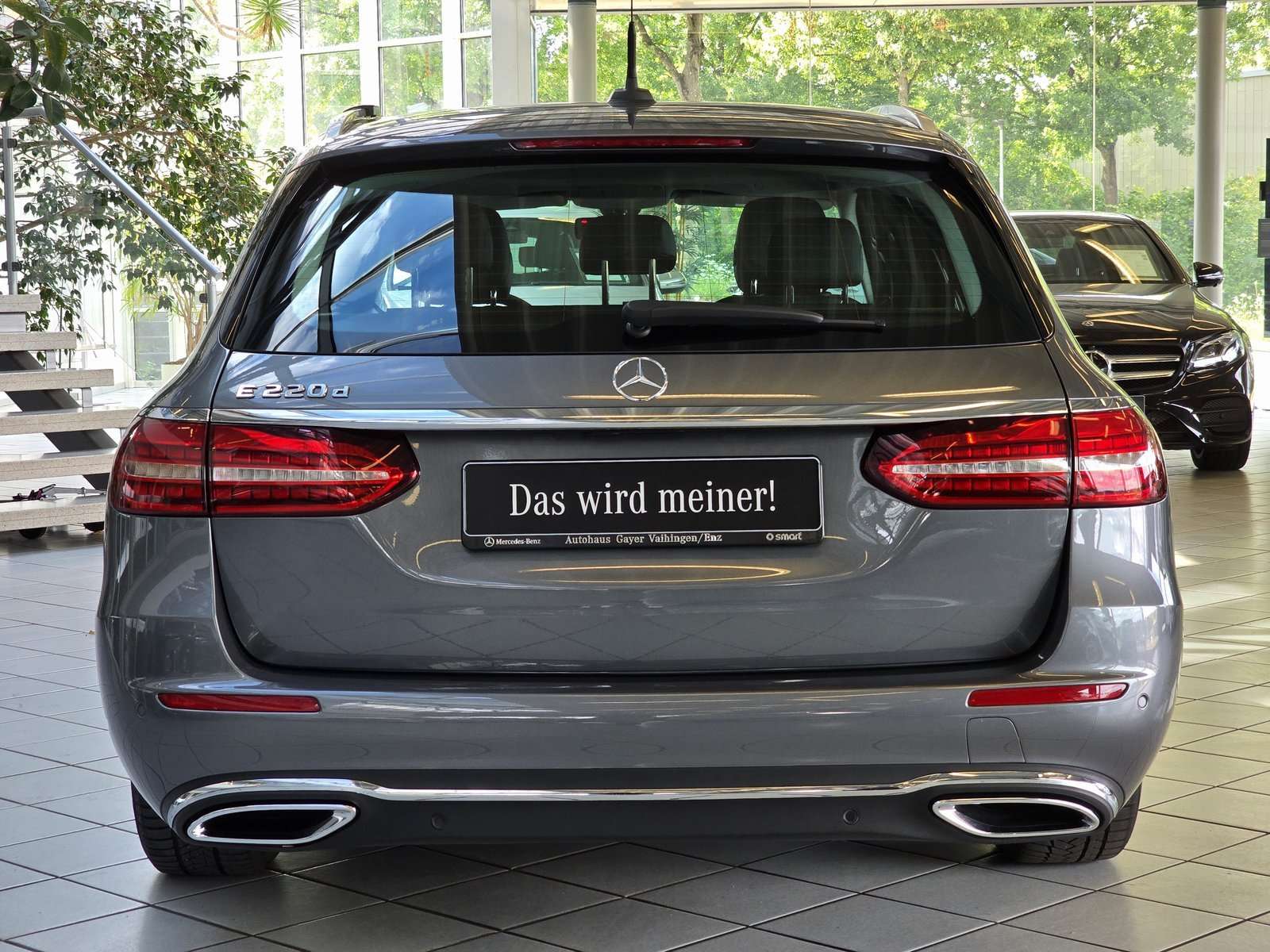 Mercedes-Benz E 220