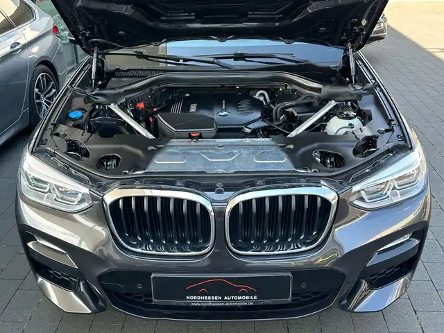 BMW X4 view 6