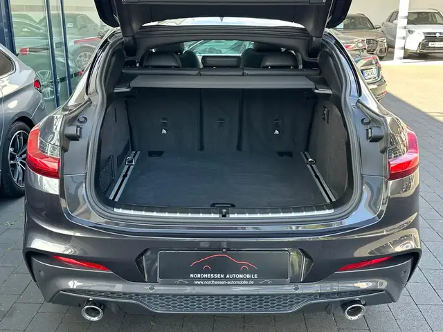 BMW X4 view 8