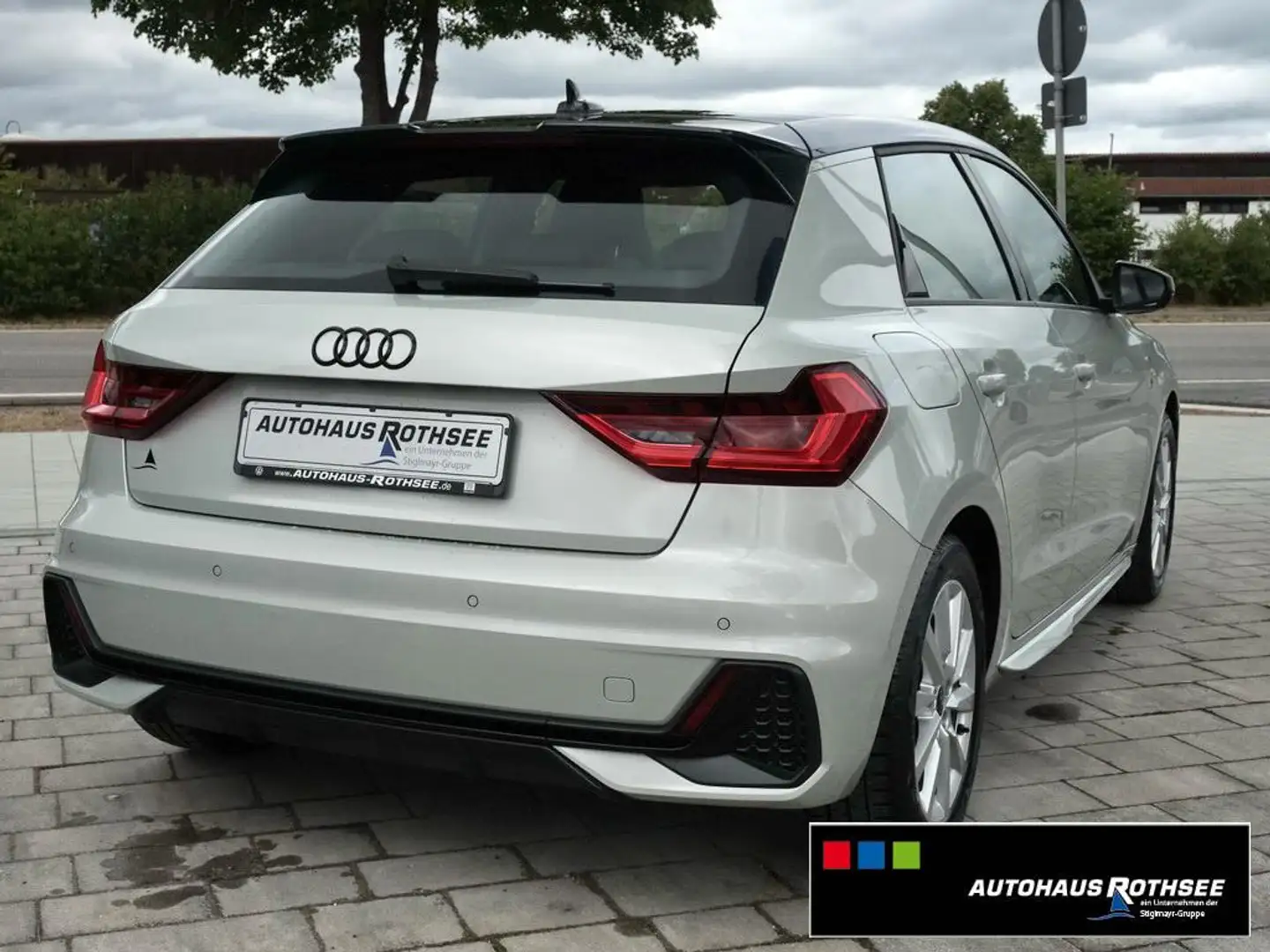 Audi A1 Sportback 25 TFSI DAB+LED+NAVI+VC Silber - 2