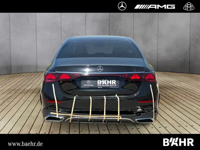 Mercedes-Benz E-Class view 8