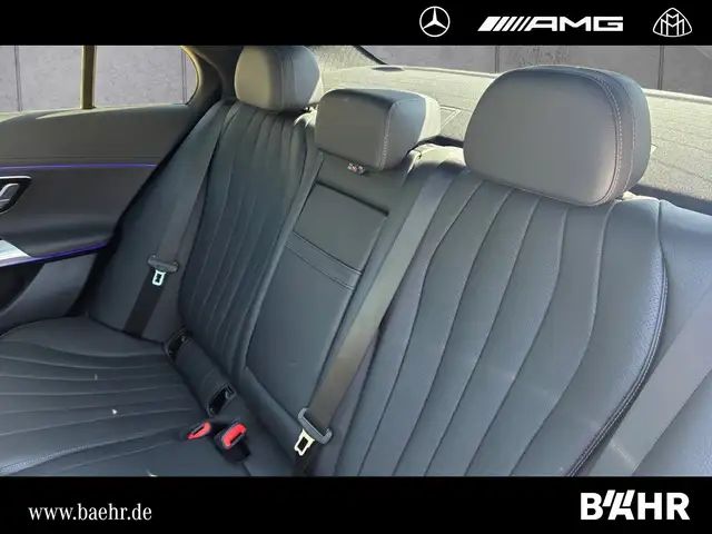 Mercedes-Benz E-Class view 9