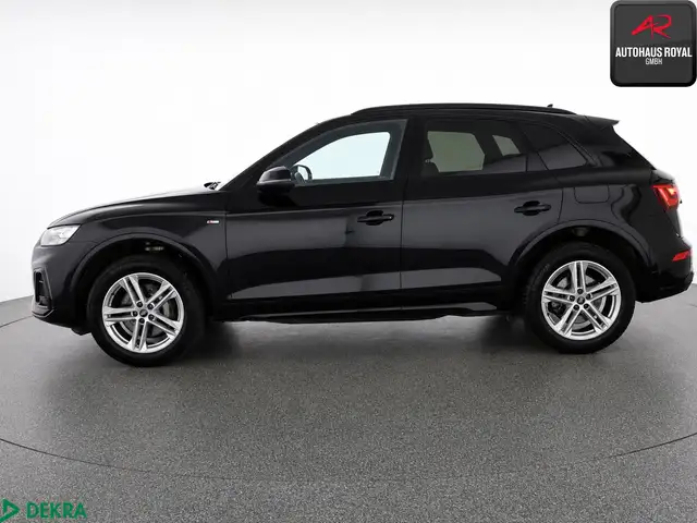 Audi Q5 view 2