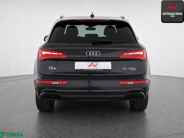 Audi Q5 view 4