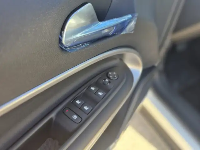 Jeep Avenger view 6