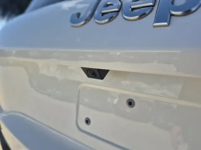 Jeep Avenger view 8