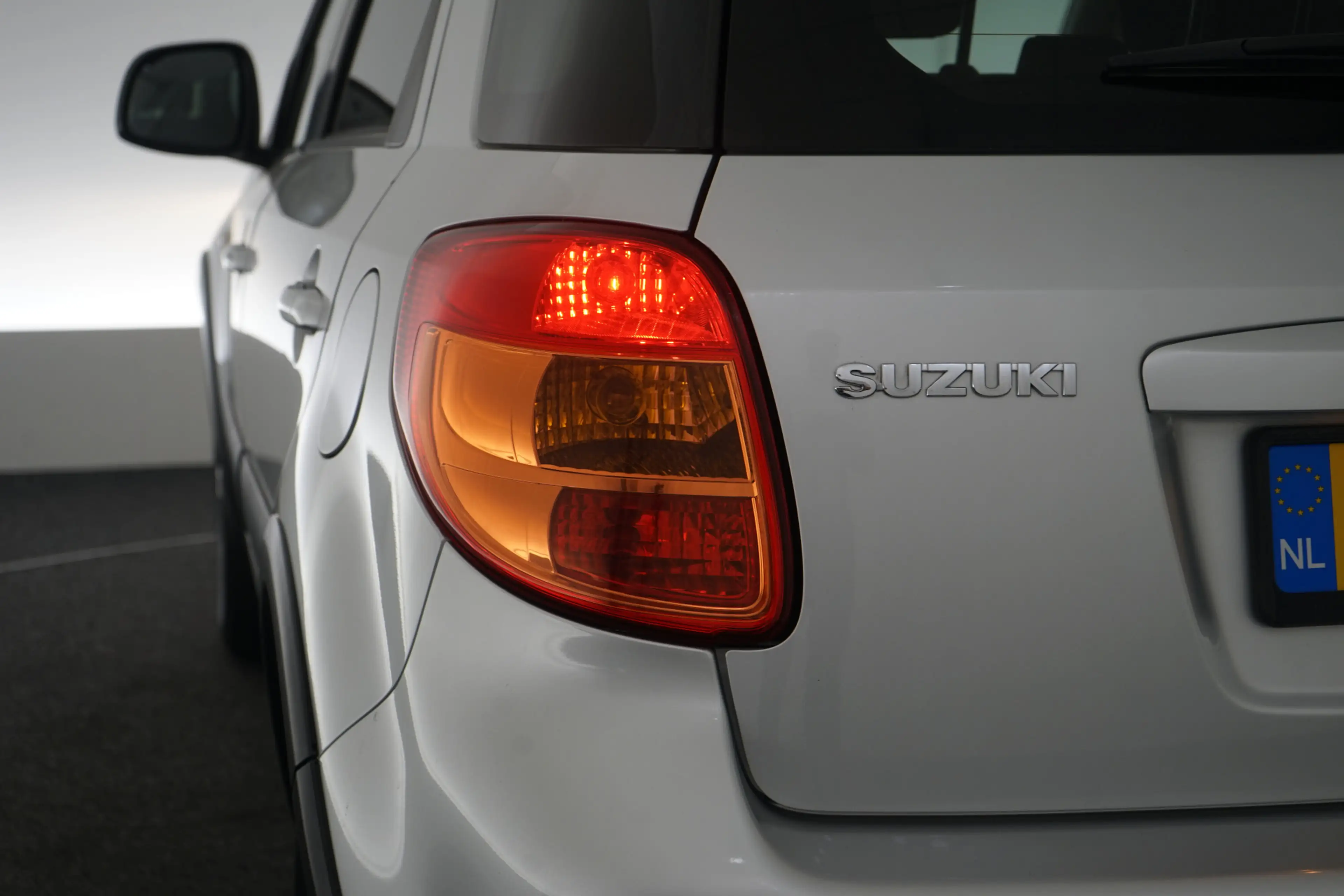 Suzuki SX4 1.6 Exclusive — photo 12
