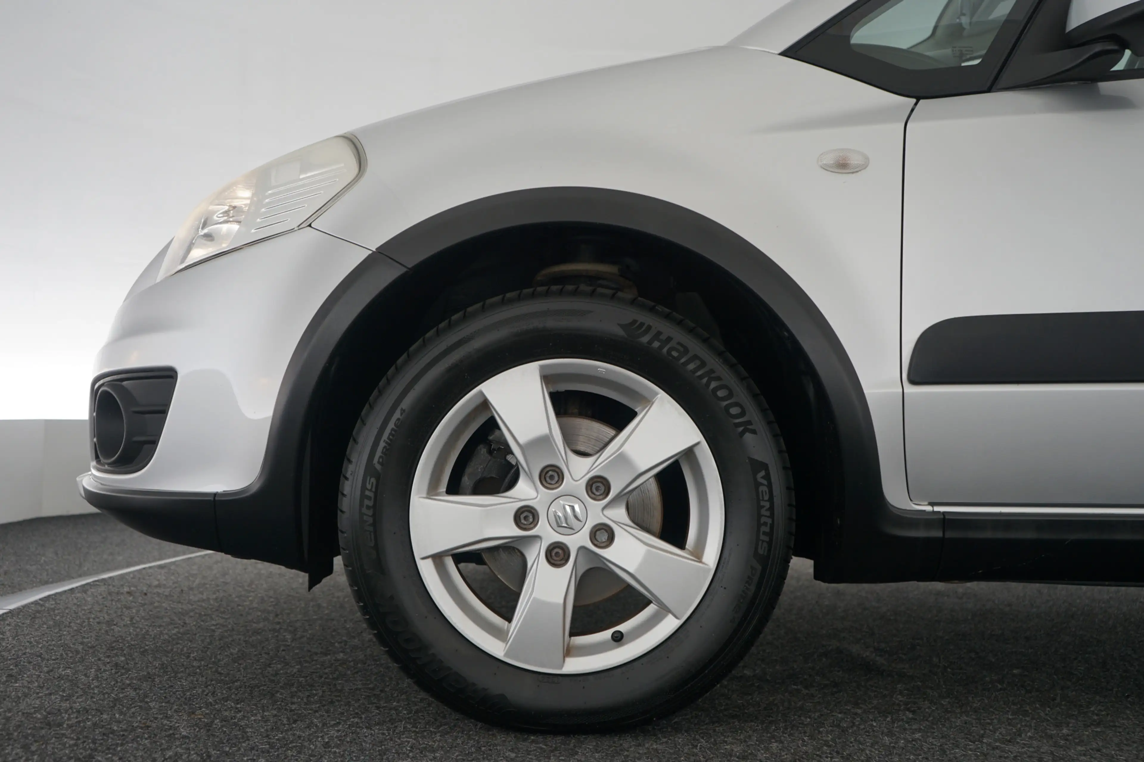 Suzuki SX4 1.6 Exclusive — photo 8