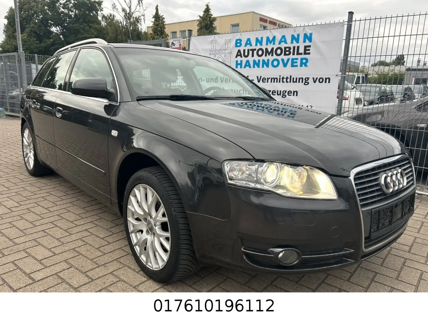 Audi A4 Avant 2.0 TDI Grey - 1