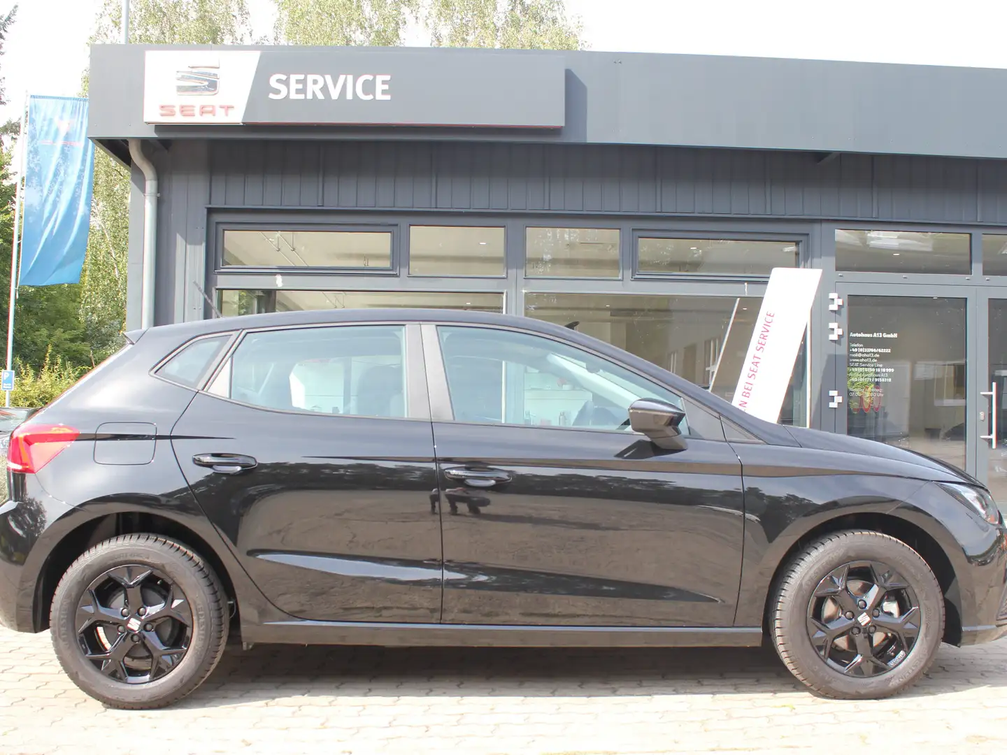 SEAT Ibiza Ibiza 1.0 TSI Style PDC. AHZ. ACC. SHZ. Ganzjahr.. Schwarz - 1