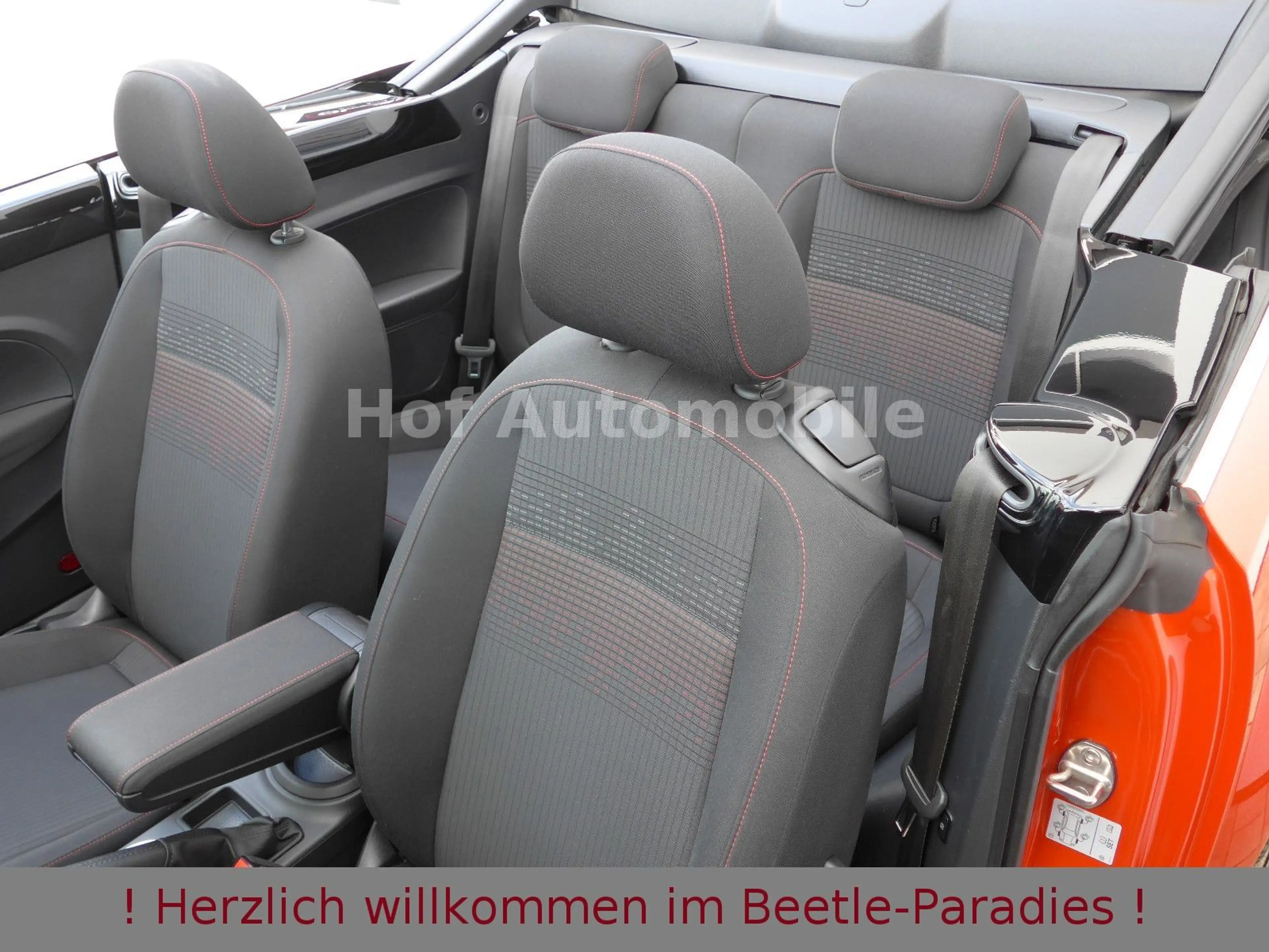 Volkswagen Beetle 1.4TSI DSG Sound-Plus Keyless Blindspot — photo 13