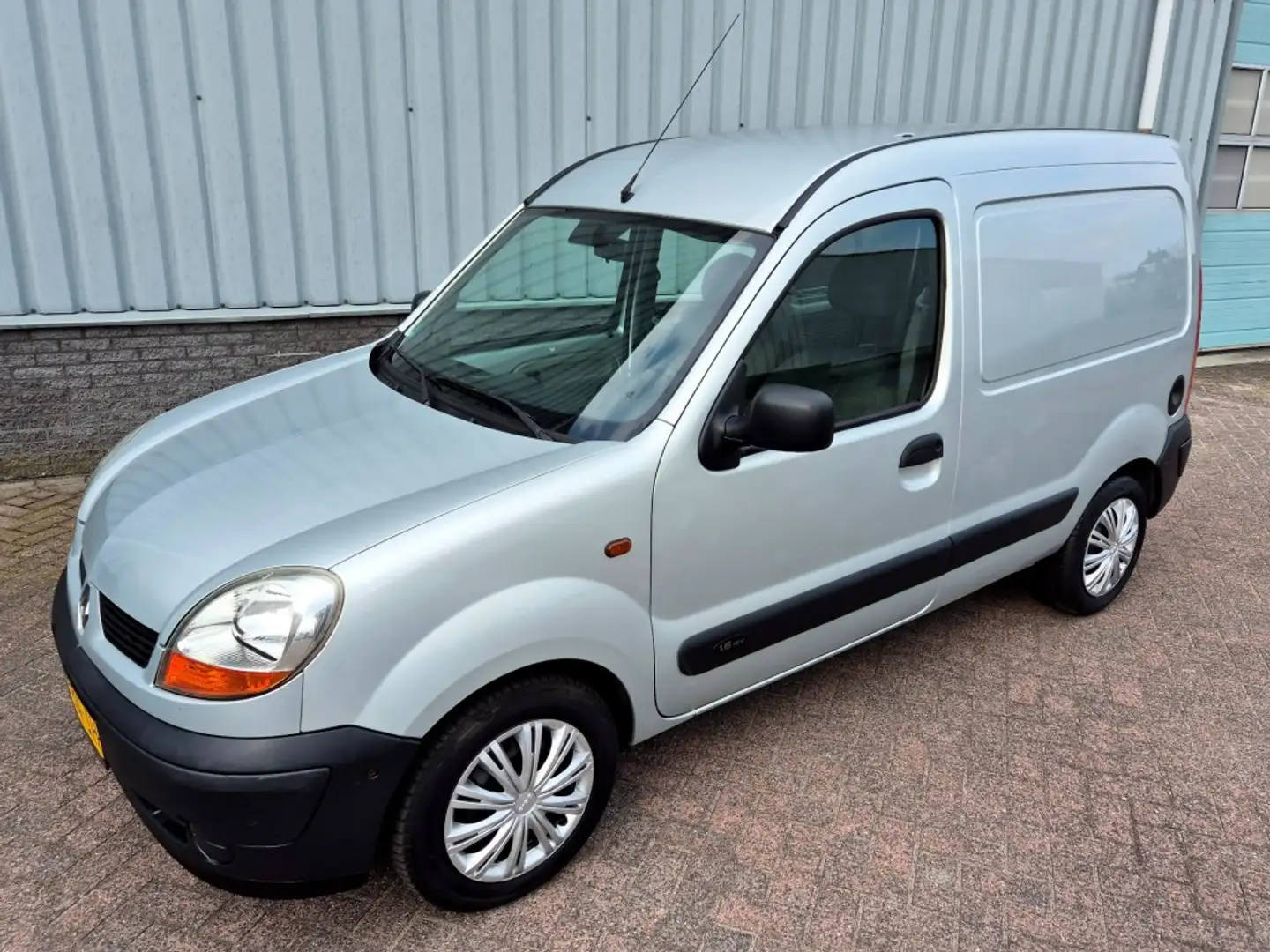 Renault Kangoo 16 16V Grand Comfort AUTOMAAT Nieuwe APK Grijs - 2