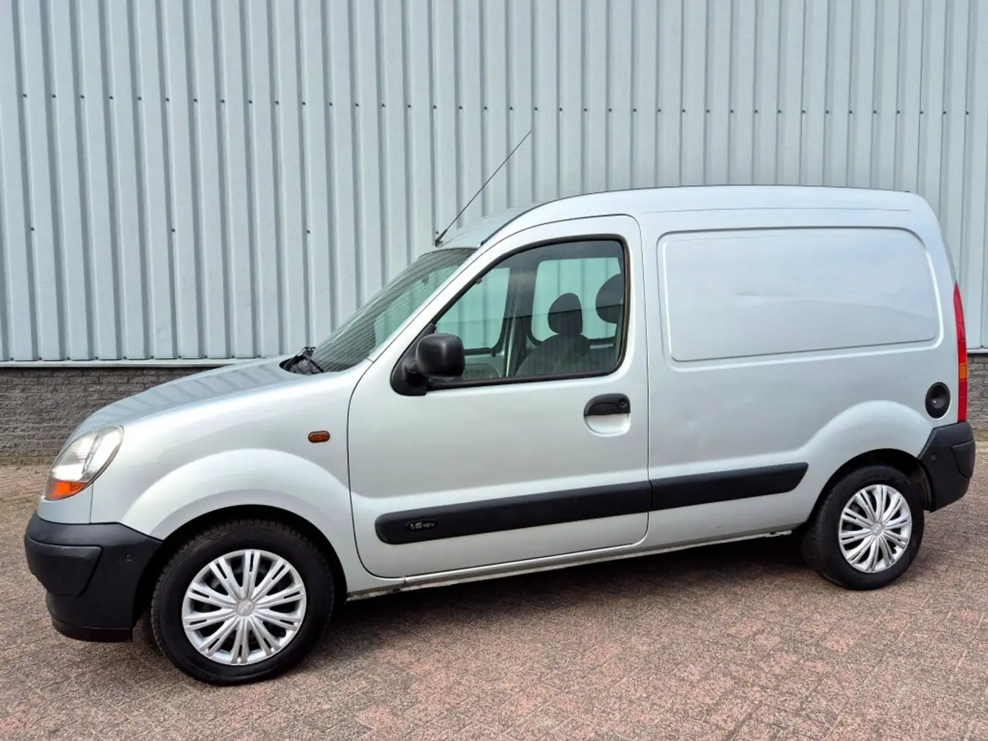 Renault Kangoo 16 16V Grand Comfort AUTOMAAT Nieuwe APK Grijs - 1