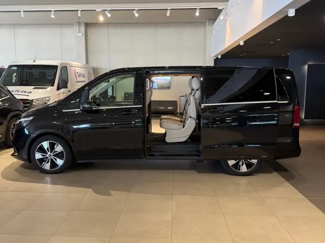 Mercedes-Benz V-Class view 7