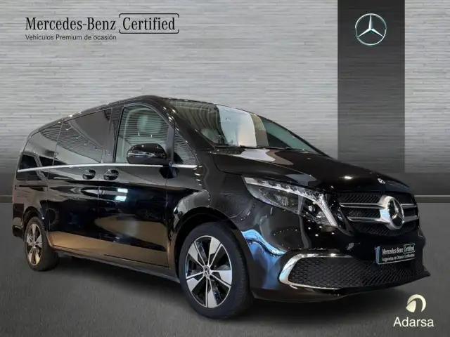 Mercedes-Benz V-Class view 4