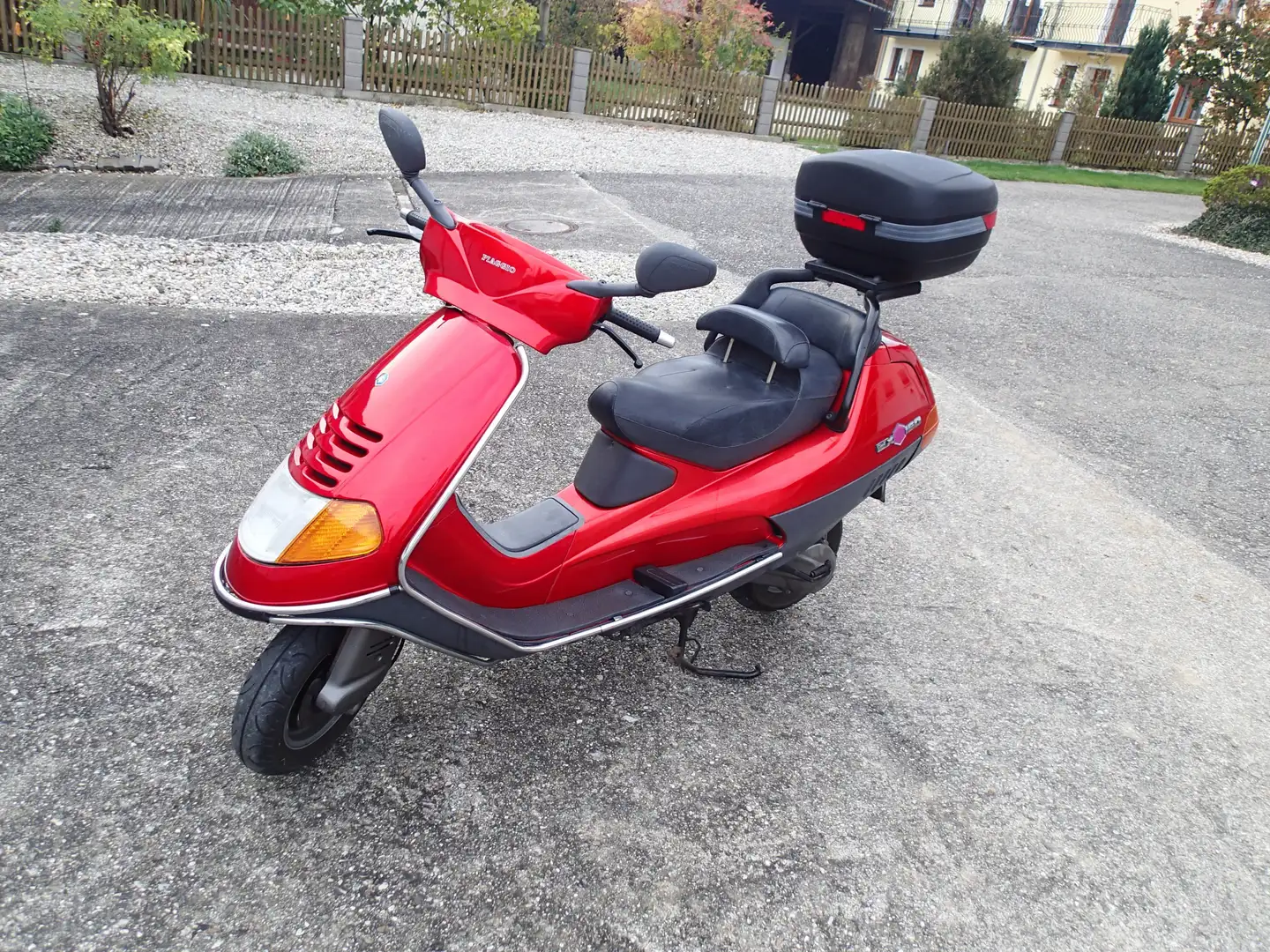 Piaggio Hexagon 150 EX Red - 1
