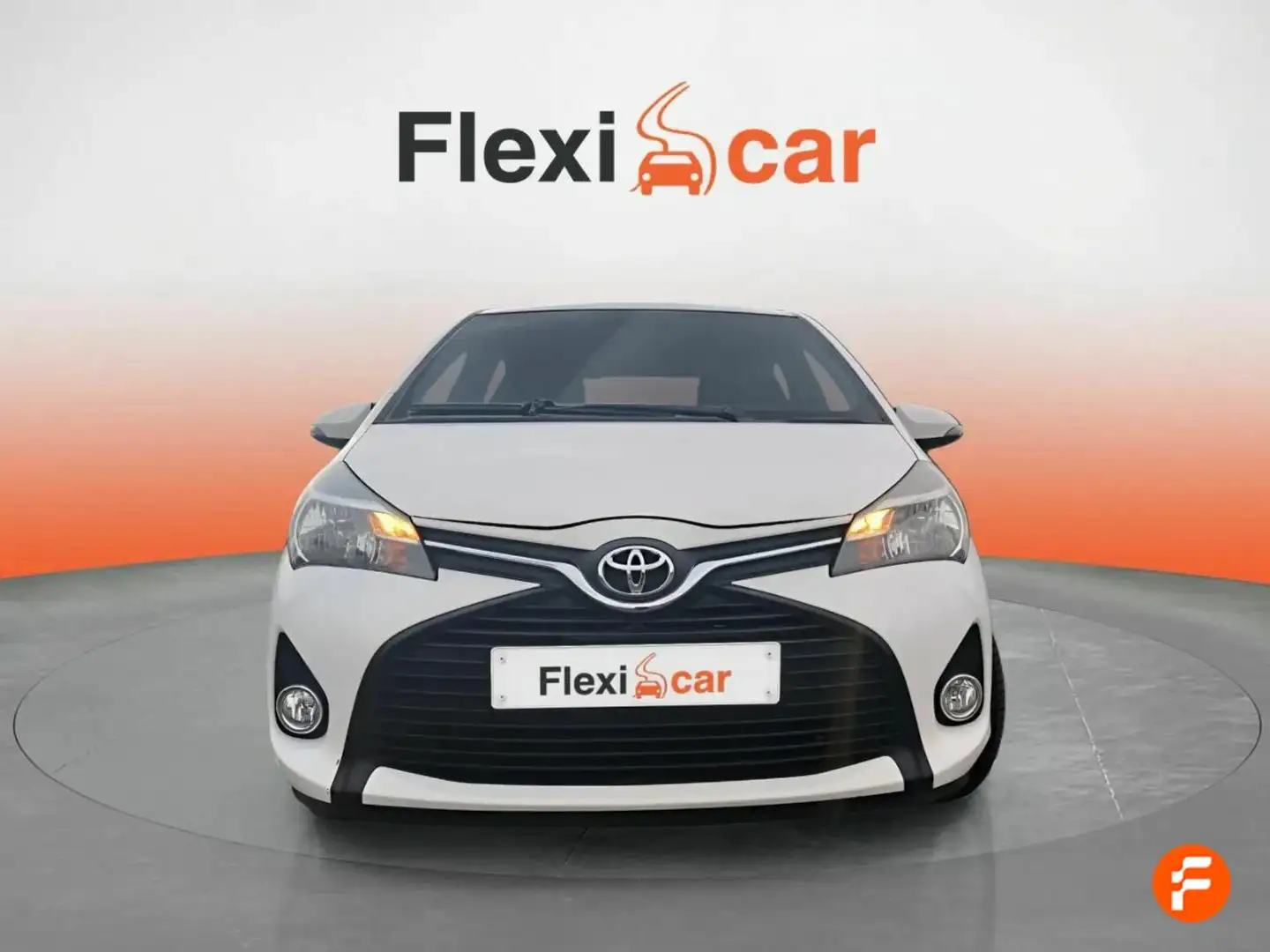 Toyota Yaris 1.0 Active Blanco - 2