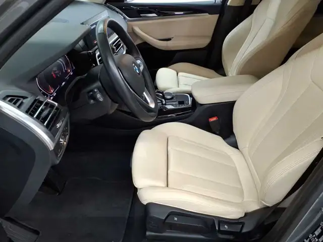 BMW X3 view 7