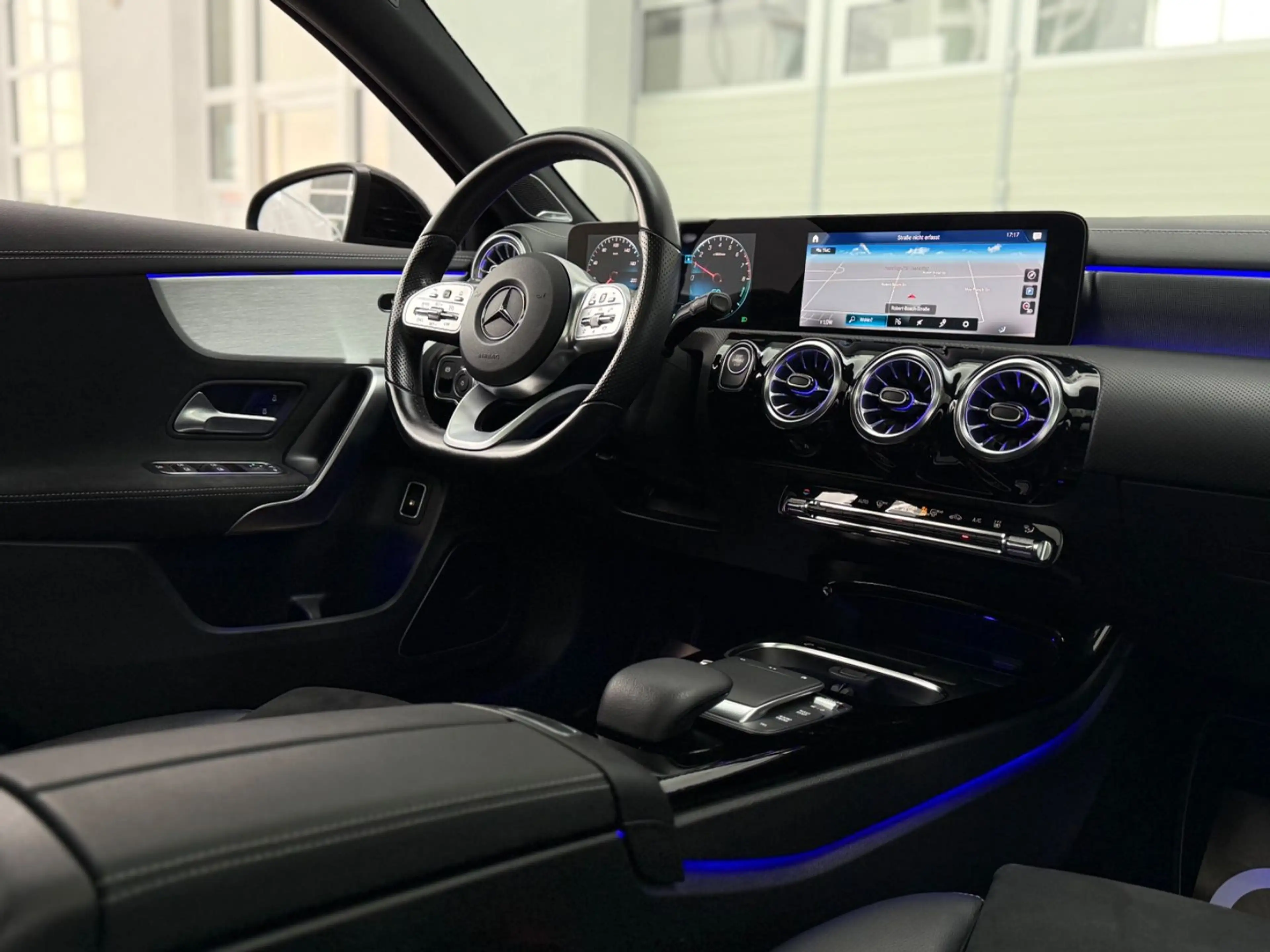 Mercedes-Benz A 250 e 8G AMG NIGHT "Edition 2020" *PANO*360°* — photo 8