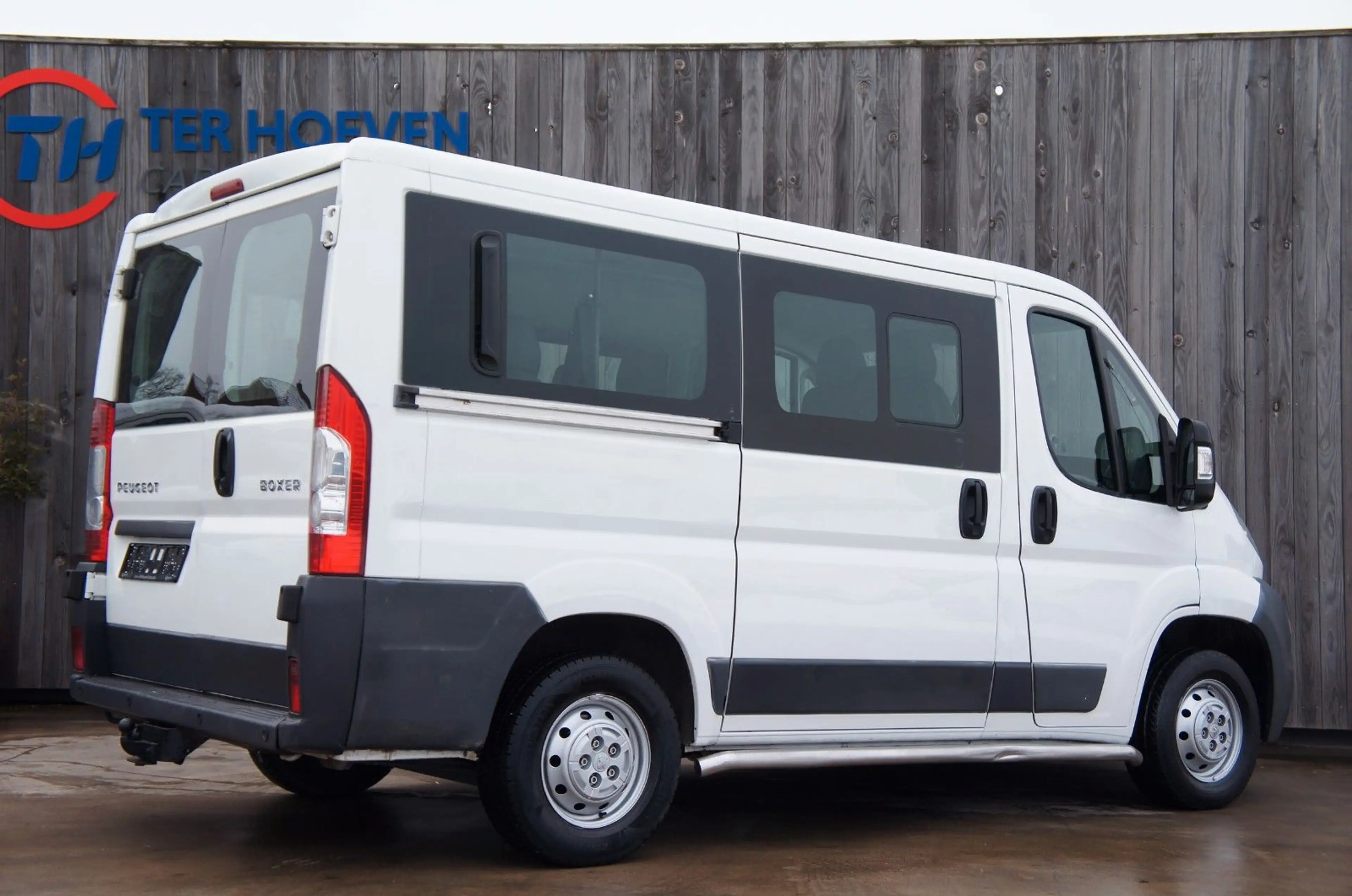 Peugeot Boxer 2.2 HDi 9-Sitzer Klima AHK L1H1 Euro5 — photo 3