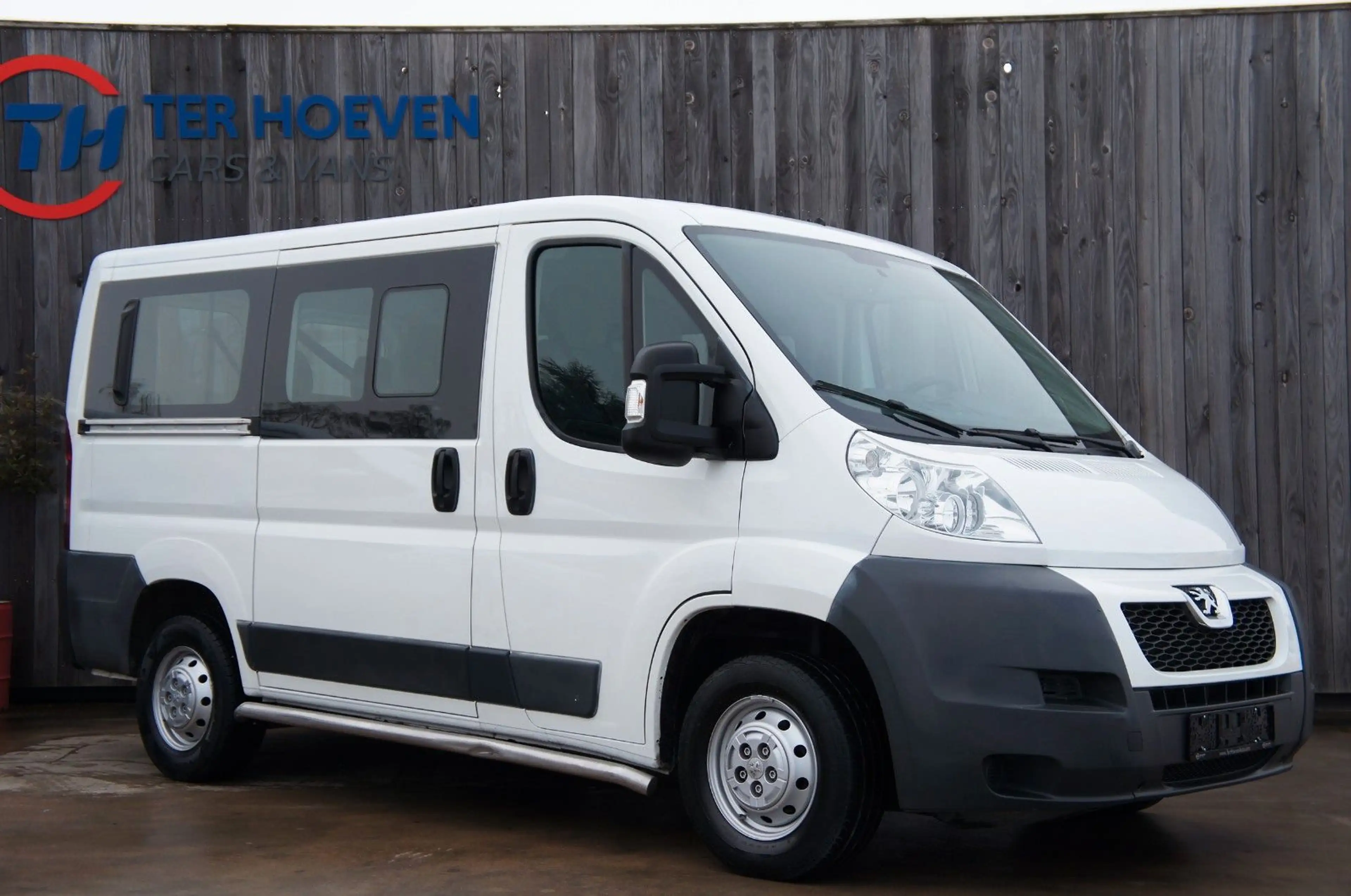 Peugeot Boxer 2.2 HDi 9-Sitzer Klima AHK L1H1 Euro5 — photo 5