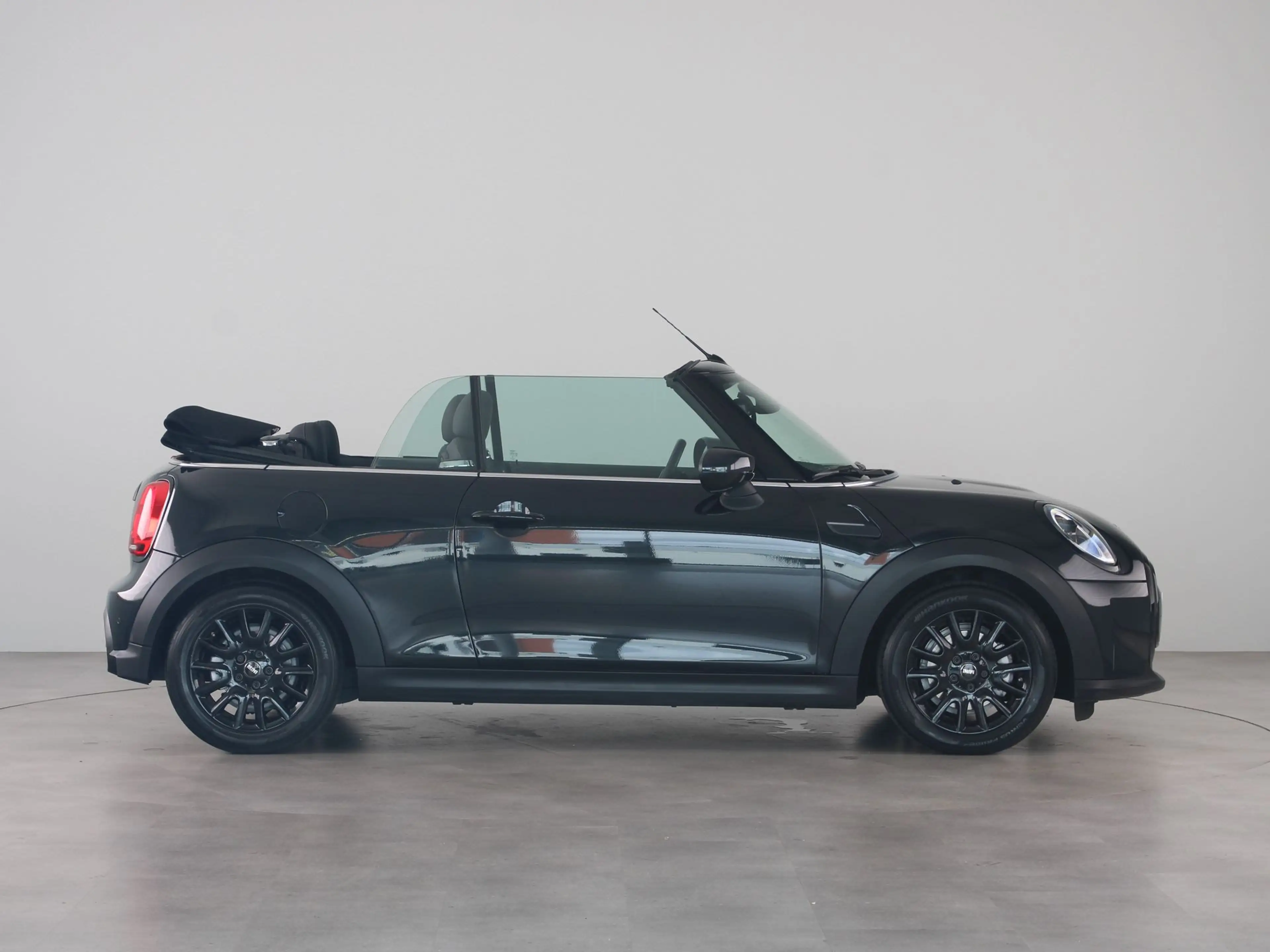 MINI One Cabrio Classic — photo 12