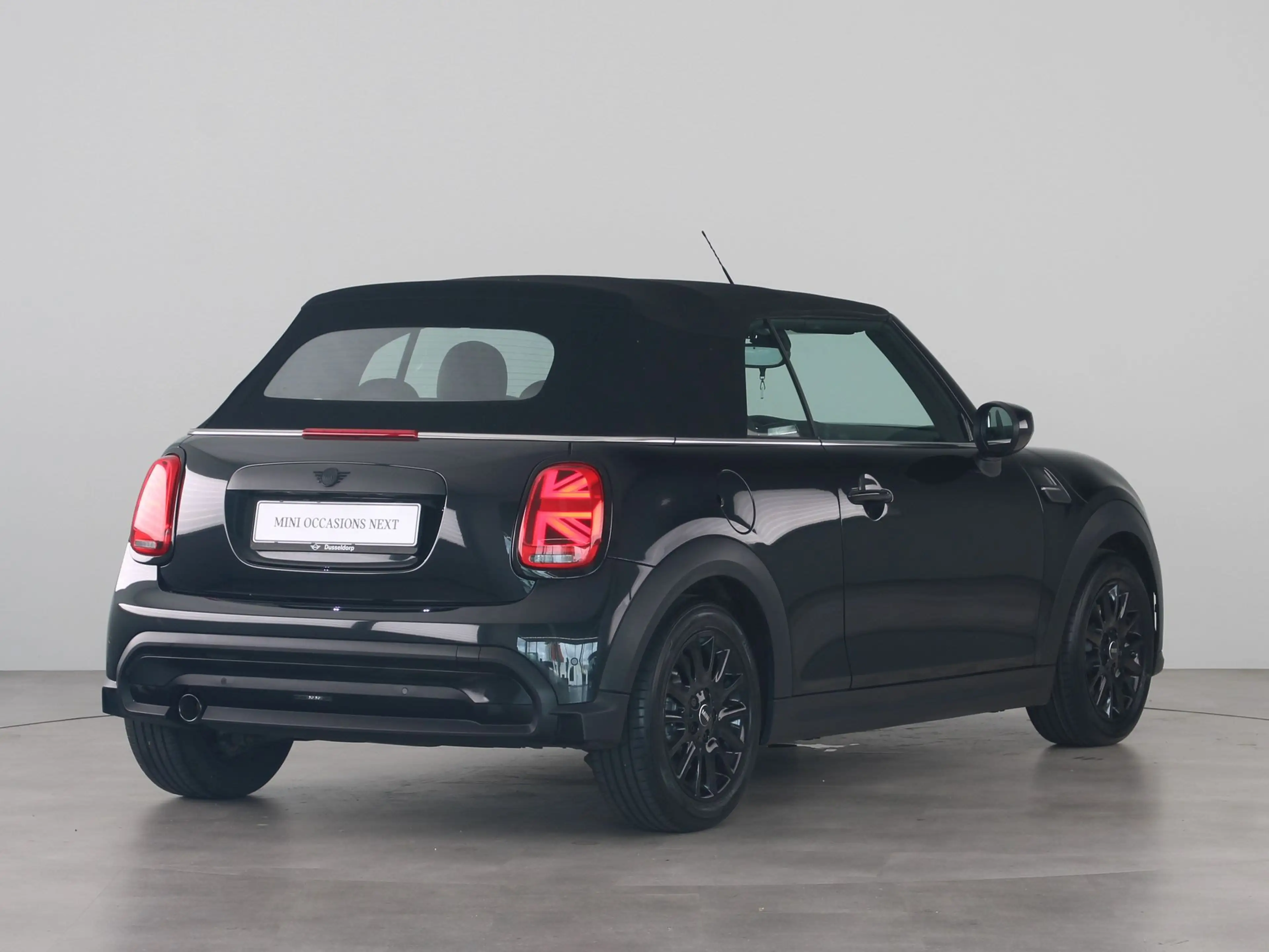 MINI One Cabrio Classic — photo 14