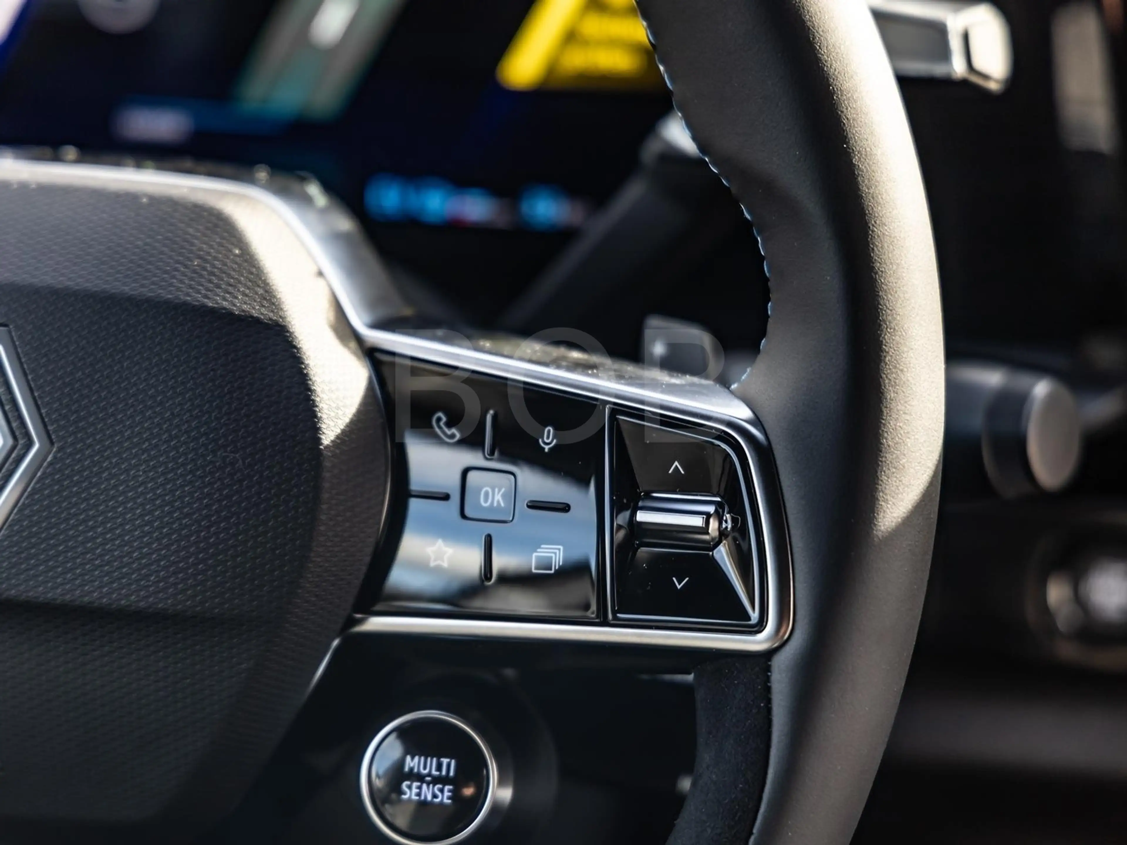 Renault Rafale Atelier Alpine Plug-in Hybrid 300 4x4 — photo 9