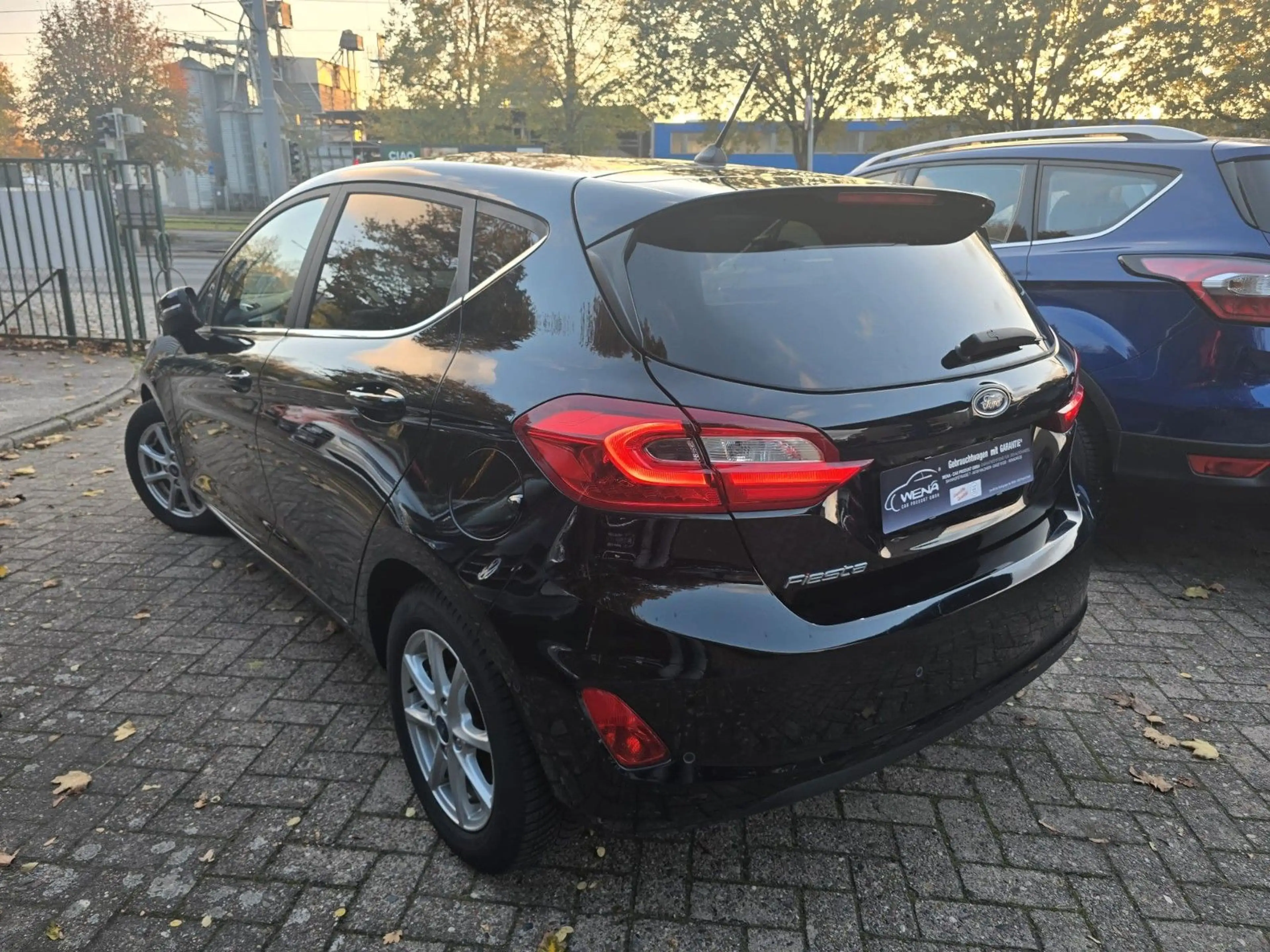 Ford Fiesta TitaniumAutomatik;TÜVNEU2.JahreGarantie — photo 5