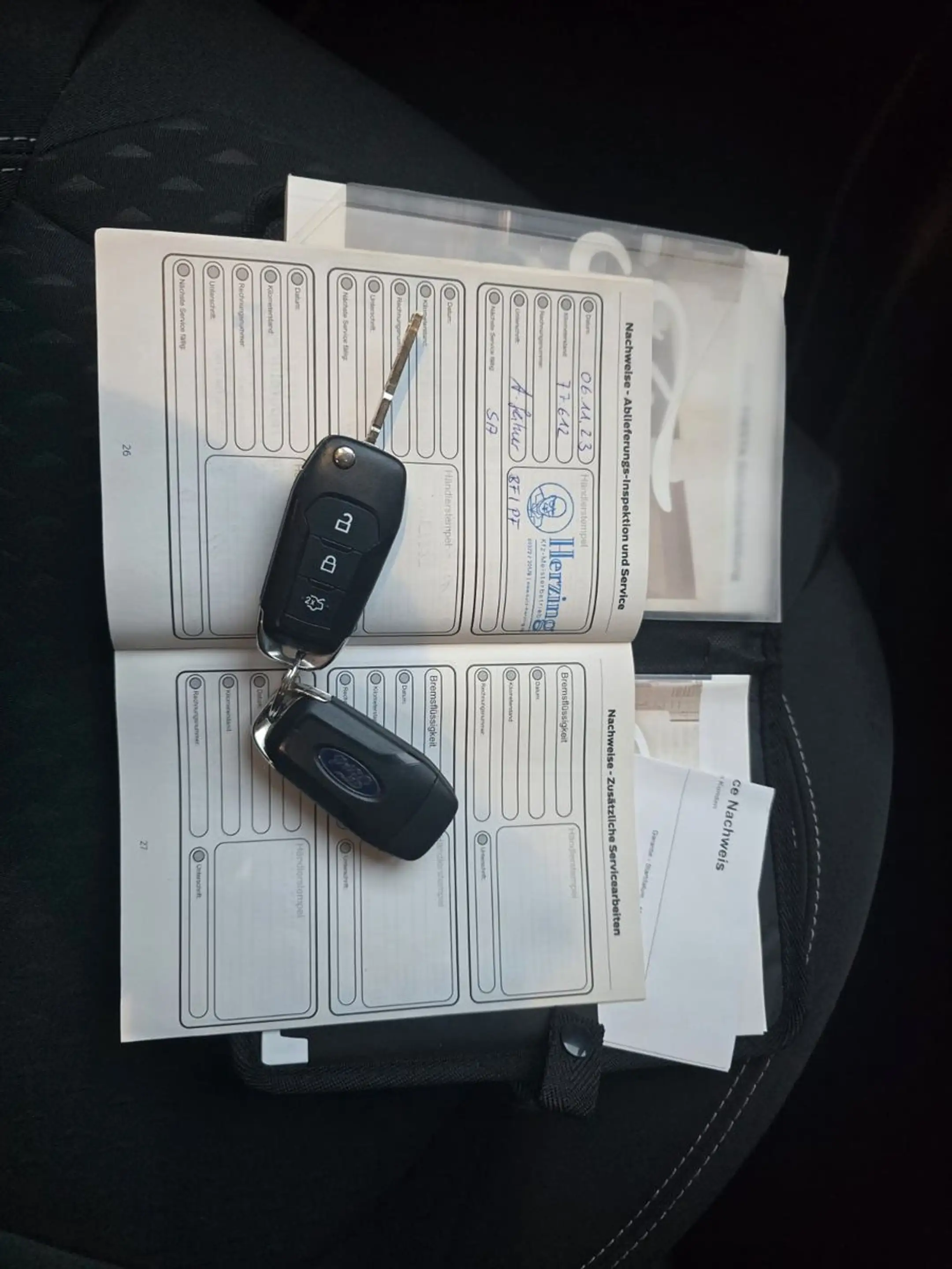 Ford Fiesta TitaniumAutomatik;TÜVNEU2.JahreGarantie — photo 15
