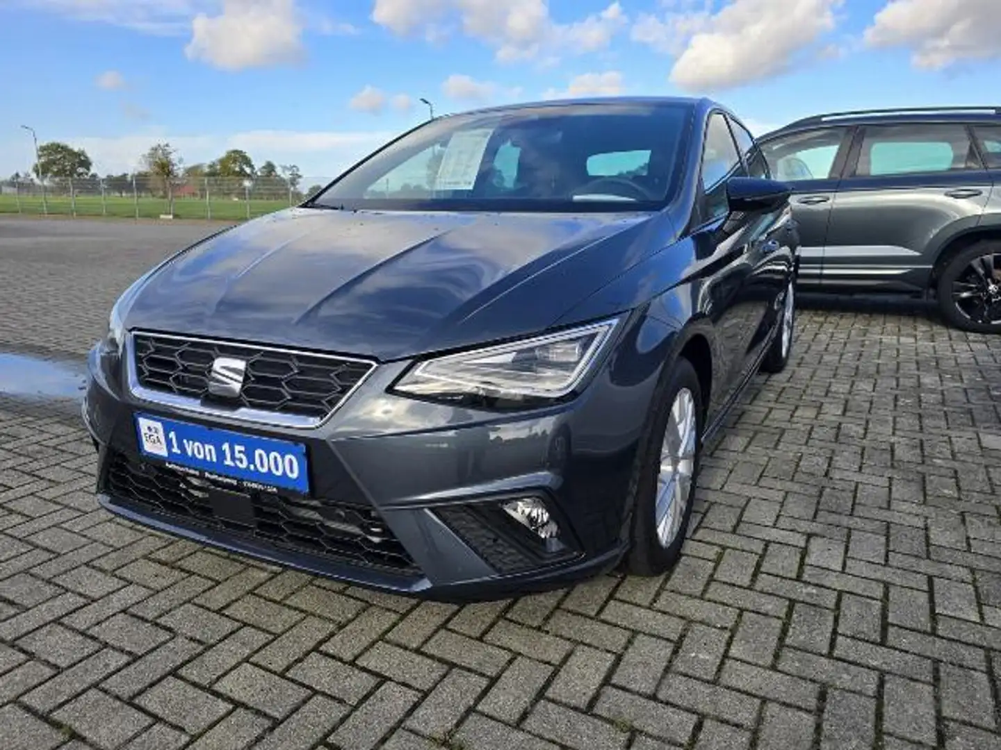 SEAT Ibiza 1.0 TSI FR  Klima Alu Rückfahrkamera Navi LED Grau - 1