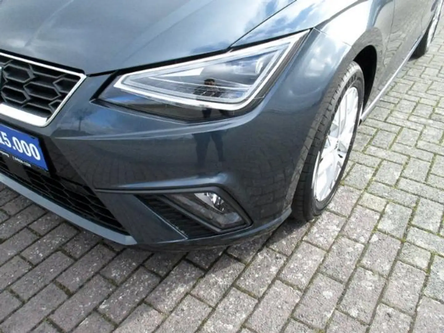 SEAT Ibiza 1.0 TSI FR  Klima ALU NAVI Fahrassistent Paket XL Gris - 2