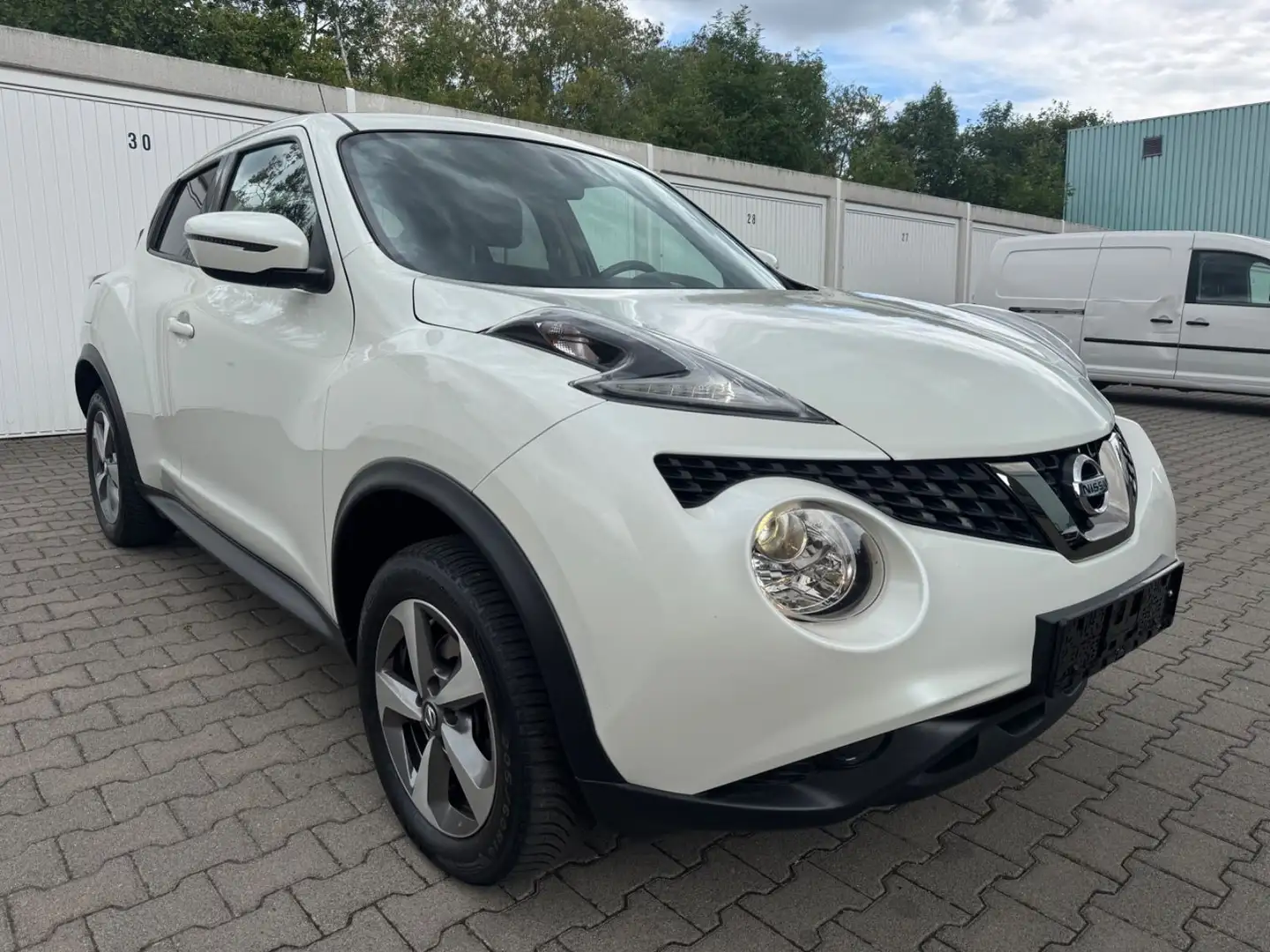 Nissan Juke *Automatik*2.Hand*Navi*R.Kamera*SHZ*Euro6* Blanco - 1