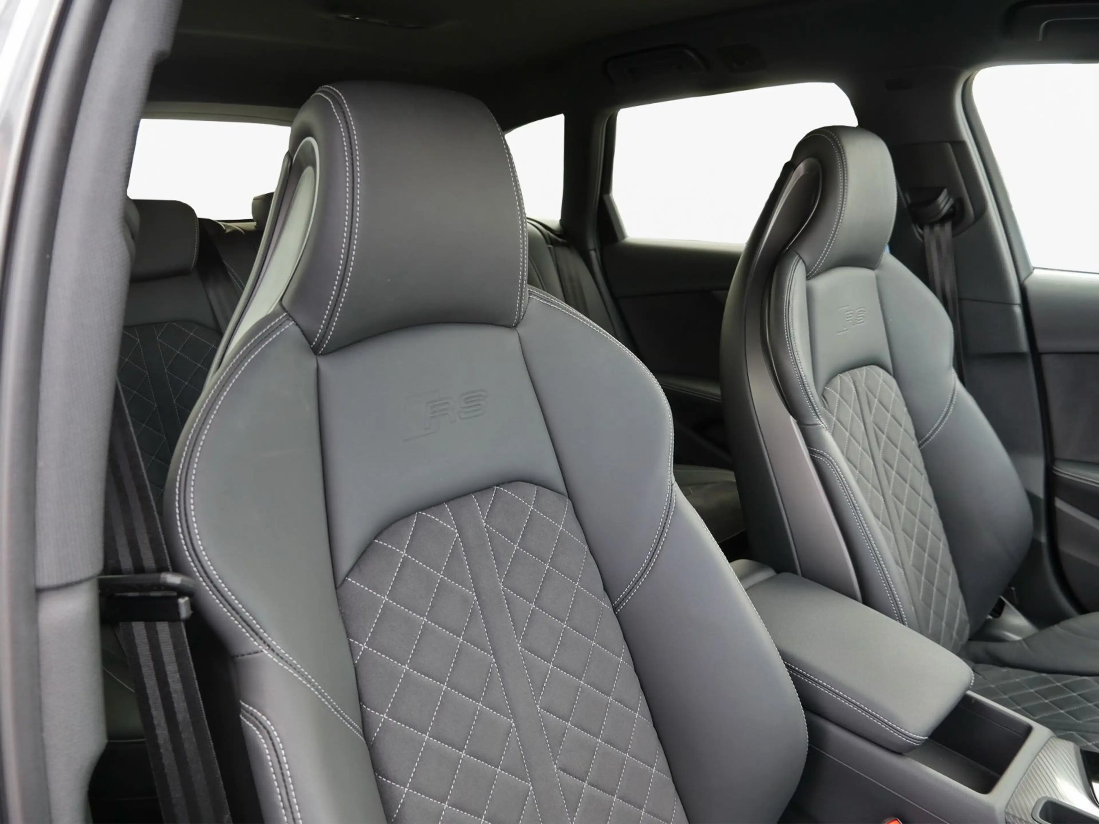 Audi RS4 quattro Kamera*SportAGA*Sportsitze+ — photo 10
