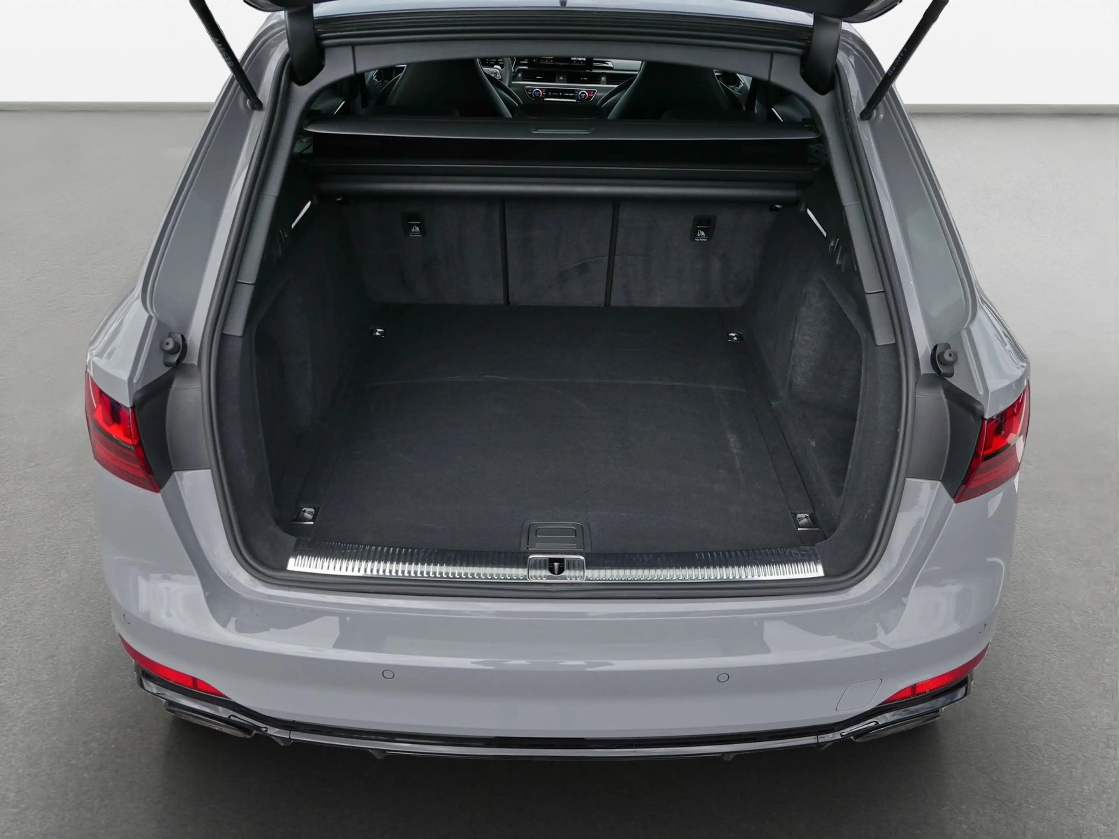 Audi RS4 quattro Kamera*SportAGA*Sportsitze+ — photo 11