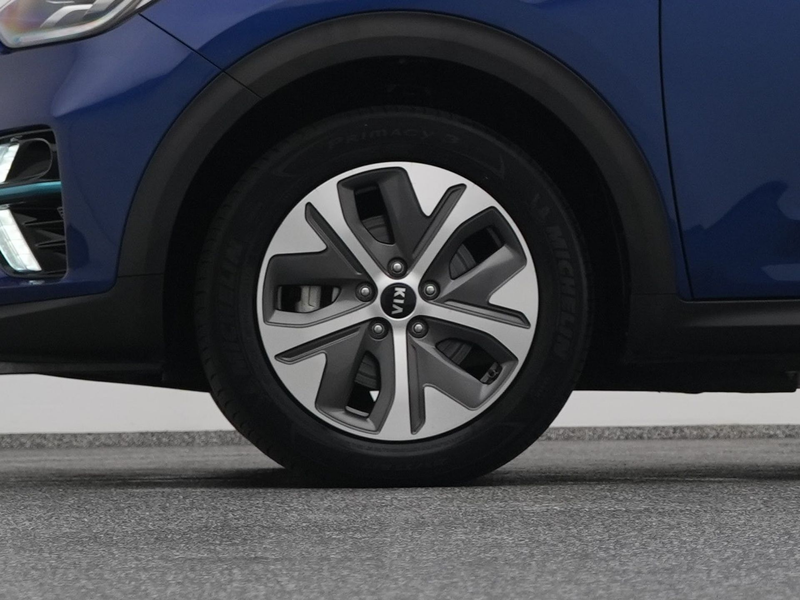 Kia e-Niro ComfortLine 39 kWh | CAMERA | ADAPTIVE | KEYLESS — photo 40