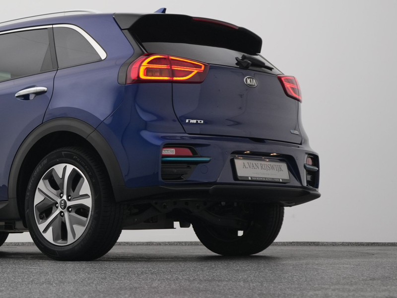 Kia e-Niro ComfortLine 39 kWh | CAMERA | ADAPTIVE | KEYLESS — photo 23