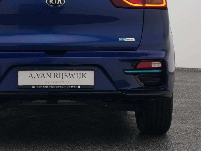 Kia e-Niro ComfortLine 39 kWh | CAMERA | ADAPTIVE | KEYLESS — photo 21