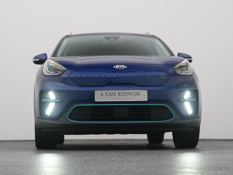 Kia e-Niro ComfortLine 39 kWh | CAMERA | ADAPTIVE | KEYLESS — photo 36