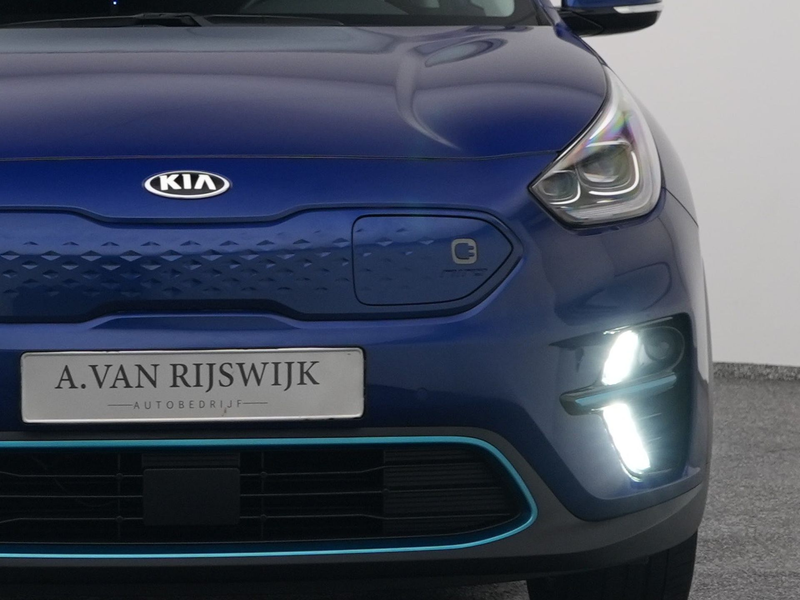 Kia e-Niro ComfortLine 39 kWh | CAMERA | ADAPTIVE | KEYLESS — photo 20